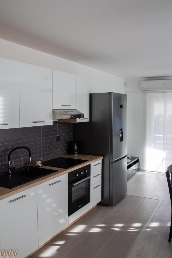 Apartmani My Way, Tribunj Free Parking Free Bicycles Екстер'єр фото