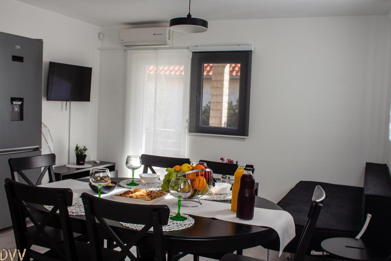 Apartmani My Way, Tribunj Free Parking Free Bicycles Екстер'єр фото